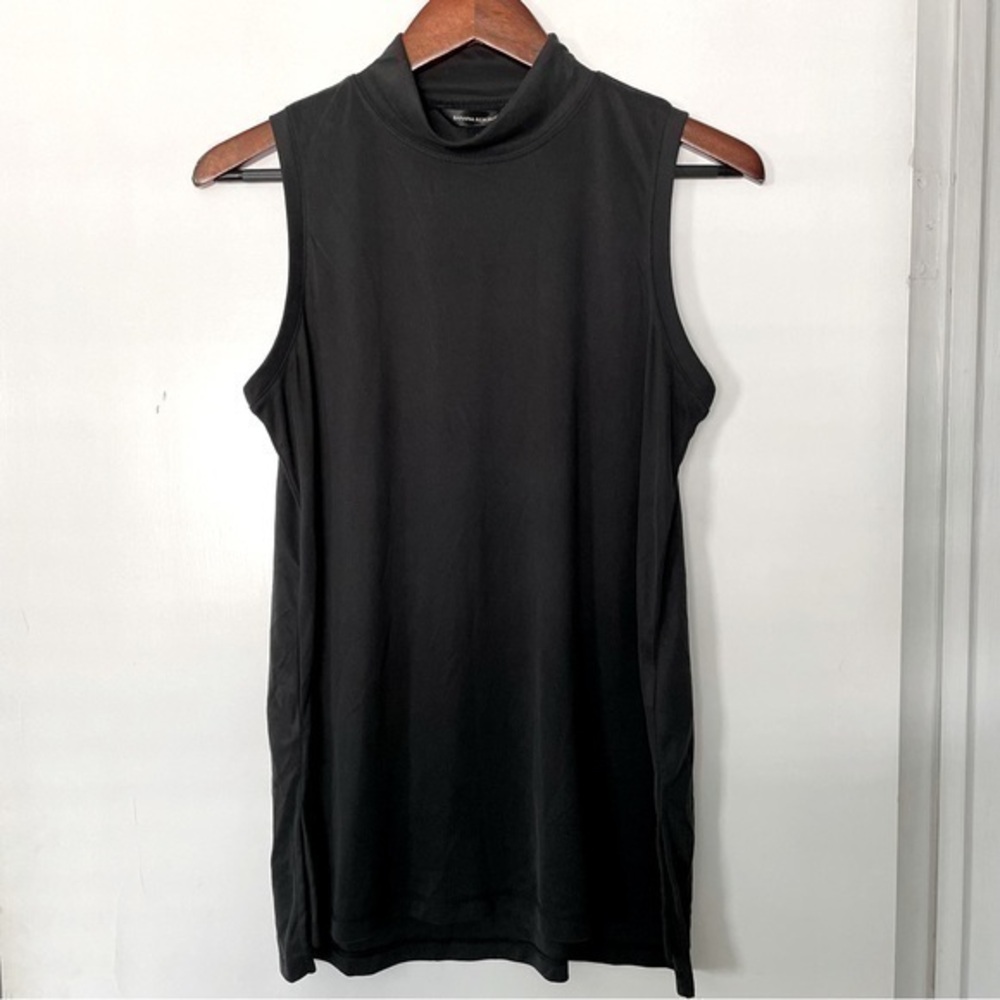 Banana Republic black mock neck top size medium